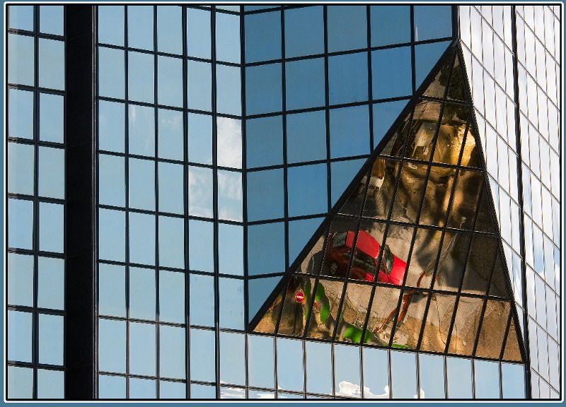 458 - reflection in paris - KURONEN Vili - finland.jpg